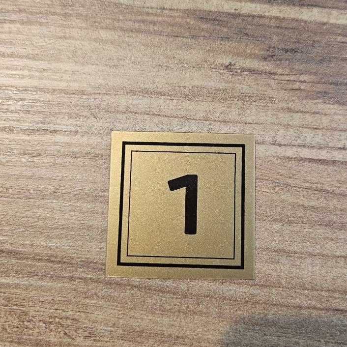 MASA NUMARATÖR YAPIŞTIRMA